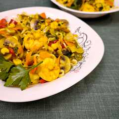 خوراک میگو با نودل و سبزیجات (Shrimp with noodles and vegetables)-レシピのメイン写真