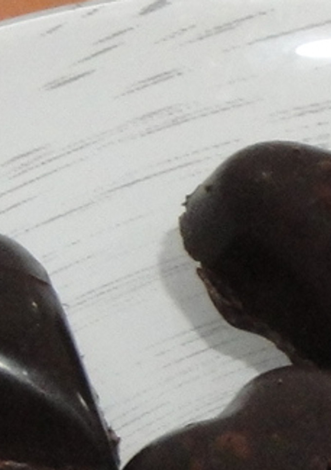 Una foto de Bombones rellenos de gelatina, con petaZeta (Vídeo)