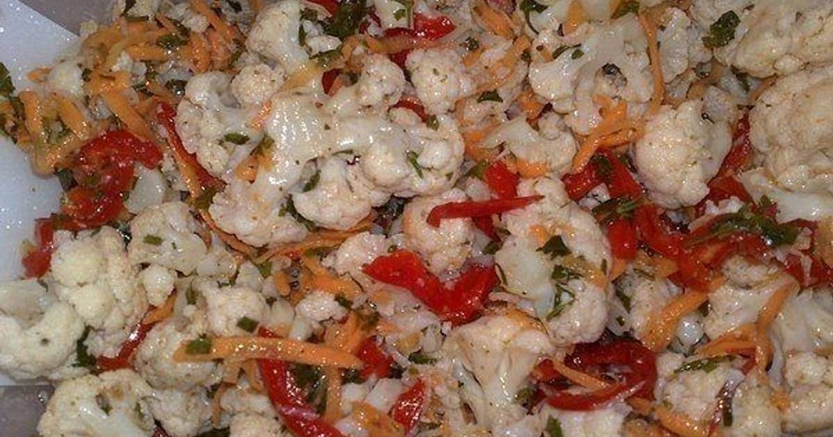 Салат из цветной капусты с курицей и болгарским перцем