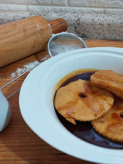 Una foto de Sopaipillas pasadas
