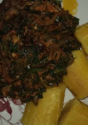 A picture of Plantain and vegetable sauce.