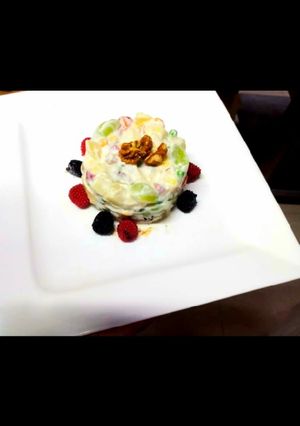 A picture of Russian Fruits Salad.