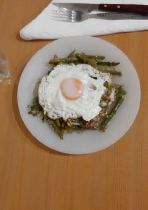 Una foto de Espárragos verdes a mi estilo