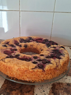Una foto de Budín de frutos rojos