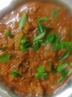சேனைக்கிழங்கு கிரேவி மட்டன் சுவையில் (Senaikilanku gravy recipe in tamil) செய்முறை முக்கிய புகைப்படம்