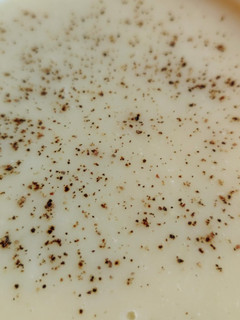 Una foto de Vichyssoise (crema de puerros) al estilo de mi madre