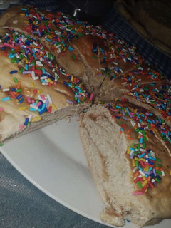 Una foto de "Rosca rellena de dulce"