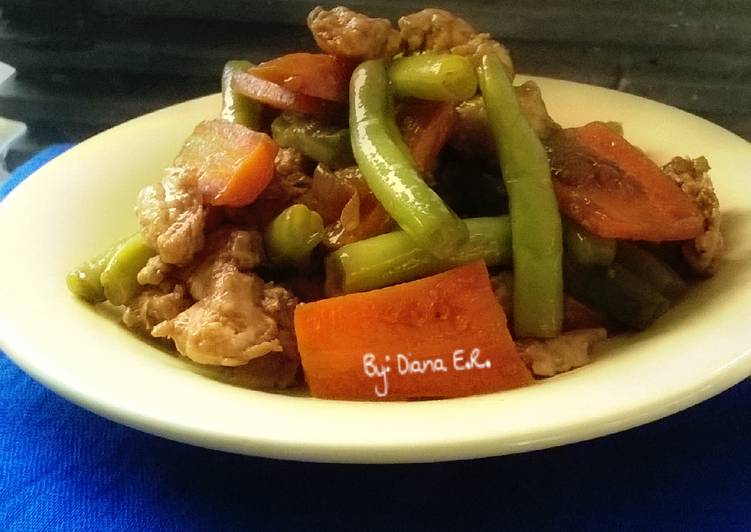 Langkah Membuat Tumis Daging Giling dengan Buncis Wortel Lezat