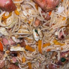 A picture of Italian stir fry spaghetti.