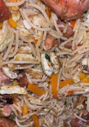 A picture of Italian stir fry spaghetti.