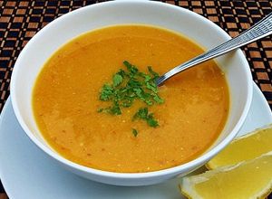 صورة لوصفة طريقة عمل شوربة عدس مصرية