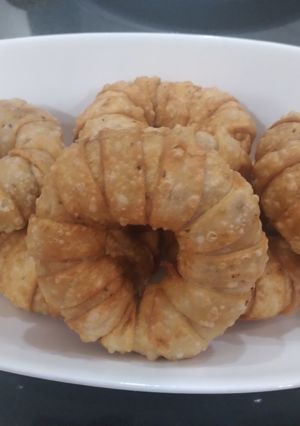 A picture of Ring samosa.