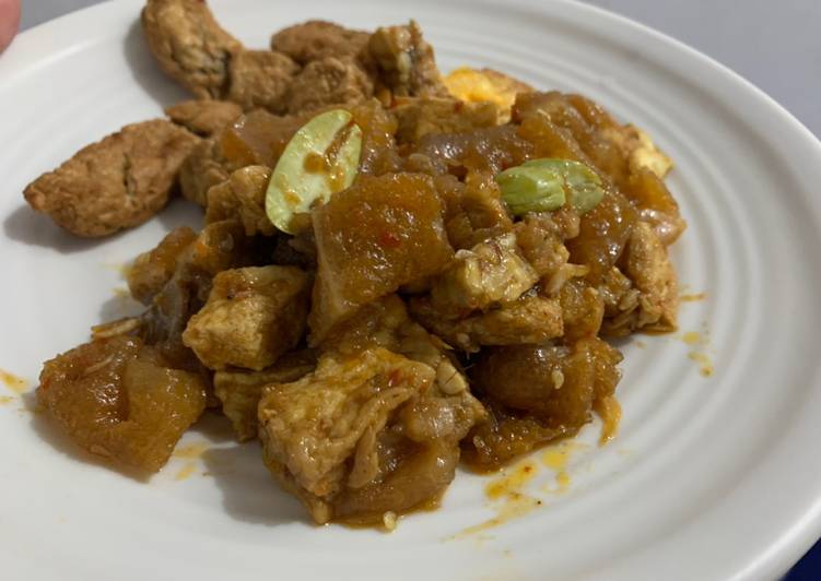 Tahu tempe cecek bumbu jengek