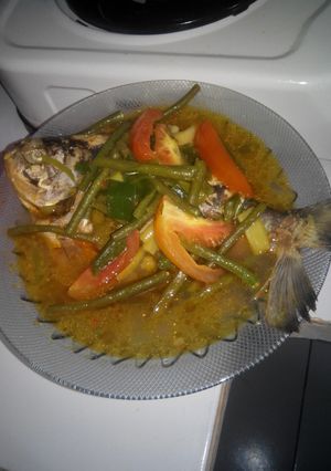 Foto resep Ikan bawal kuah kuning asam campur kacang panjang ala zizi