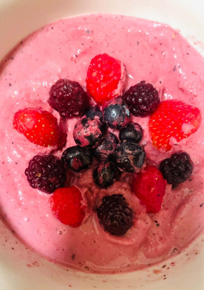 Una foto de Triple Berry Smoothie Bowl