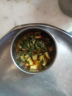 आलू मेथी की सब्जी (Aloo methi ki sabji recipe in Hindi) रेसिपी मुख्य फोटो