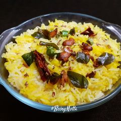 A picture of Ven Pongal.