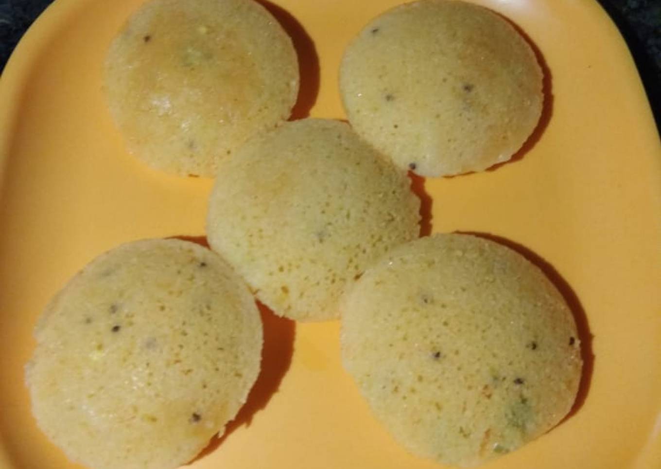 Suji veg idli