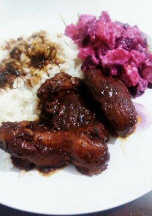 Una foto de Pollo en Salsa Negra