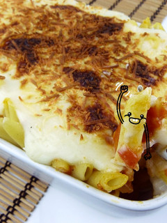 Una foto de Macarrones con sofrito y bechamel gratinados al horno