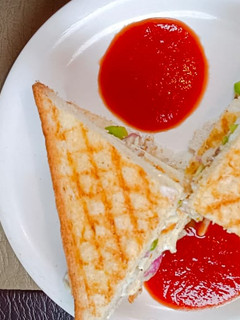 எக் சாண்ட்விச்(egg sandwich recipe in tamil) செய்முறை முக்கிய புகைப்படம்