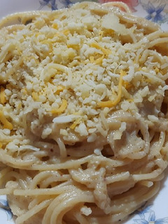 Una foto de Espaguetis con salsa de calabacín y puerro