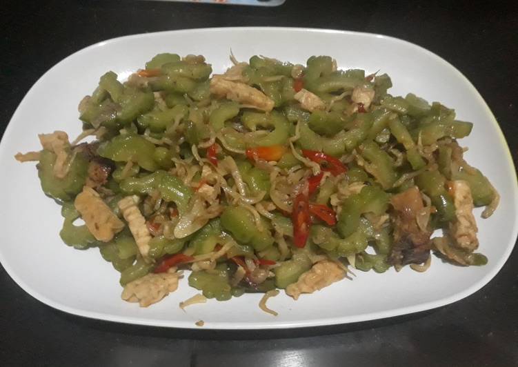 Tumis Pare Teri Tempe