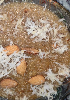 सूजी का हलवा (sooji ka halwa recipe in Hindi) रेसिपी मुख्य फोटो
