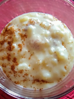 Una foto de Arroz con leche cremoso