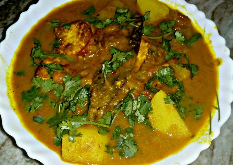 One Simple Word To Potato and Paneer Curry