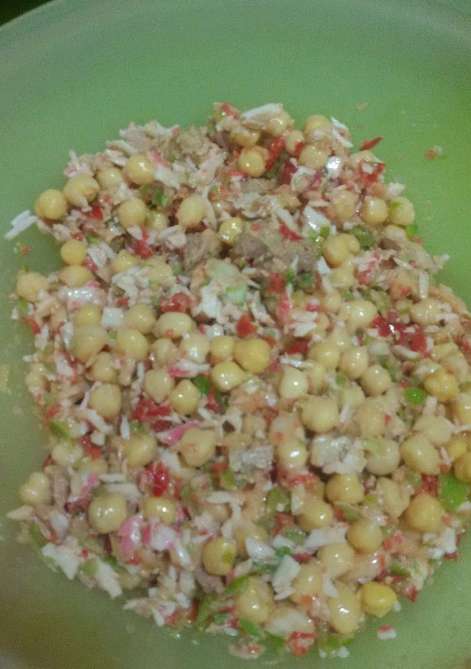 Una foto de Ensalada de garbanzos con thermomix