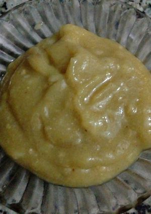 A picture of Amrood ki mithi chutney.