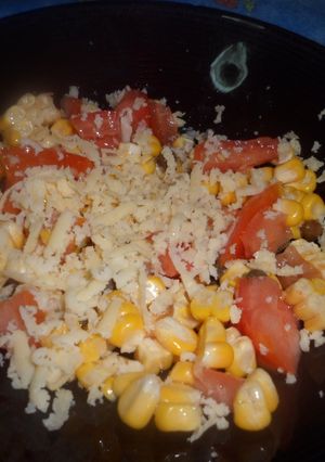 Una foto de Ensalada de choclo con queso