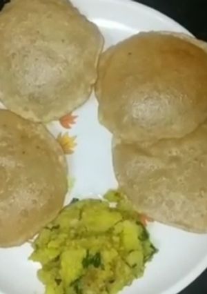 A picture of Poori aloo.