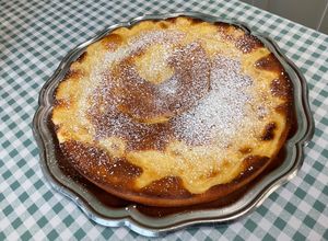 Une photo de Gâteau Léger au Skyr, Citrons et Crème