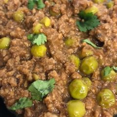 A picture of Qeema matar.
