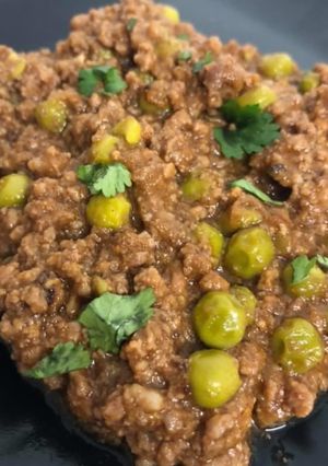 A picture of Qeema matar.