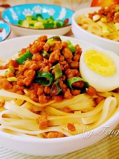 紅蔥肉燥乾拌麵 的食譜成品照片