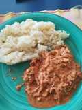 Pollo deshebrado en crema de chile chipotle