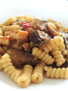 Foto di Fusilli con Funghi Porcini, Guanciale al Profumo di Salvia e Pomodorini