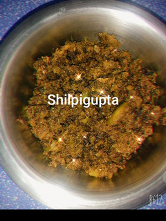 खट्टे मीठे करेले (Khatte mithe karele recipe in hindi) रेसिपी मुख्य फोटो