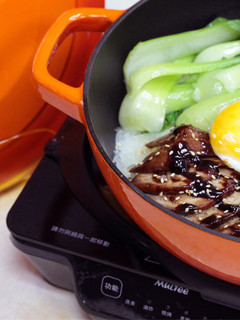 【multee摩堤_鑄鐵鍋料理】港式好味叉燒飯 的食譜成品照片