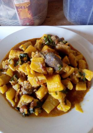 A picture of Unripe plantain pottage with Scent leaf.
