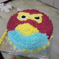 A picture of Angry bird cake.