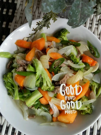Cara Mudah Membikin Resep Tumis Brokoli Wortel Sapi yang Bisa Manjain Lidah Anti Ribet, Menggugah Selera