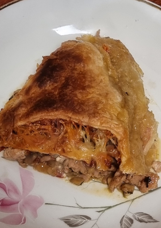 Una foto de Hojaldre de pollo y verduras