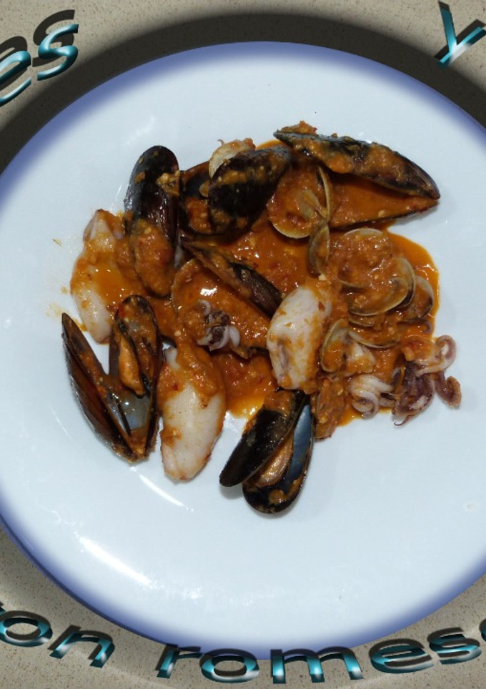 Una foto de Mariscos al romescu