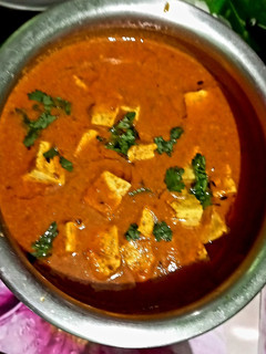 पनीर विथ काजू ग्रेवी (paneer with kaju gravy recipe in Hindi) रेसिपी मुख्य फोटो