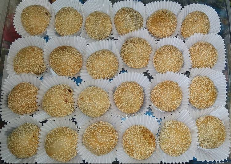 Onde-onde kacang hijau