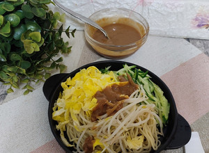 芝麻醬涼麵 的食譜成品照片